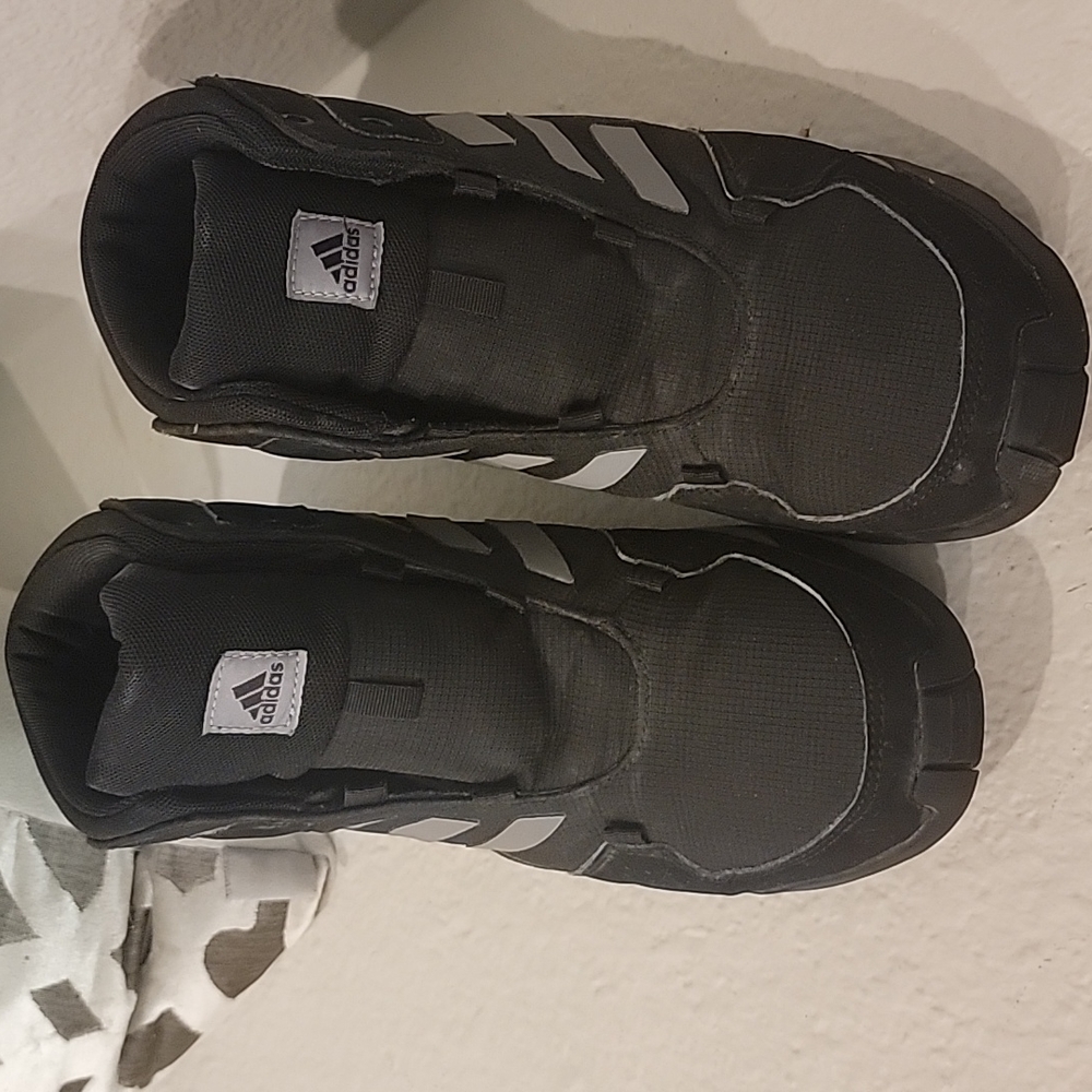 Hiking shoes
